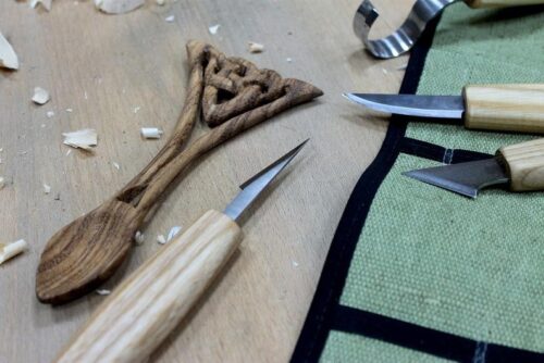 Комплект за дърворезба от 12 ножа в калъв и аксесоари / BeaverCraft S10 / 5