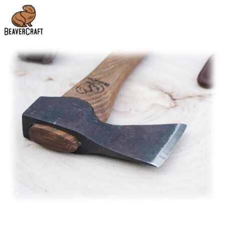 Брадвичка с дървена дръжка / BeaverCraft AX1 / 2