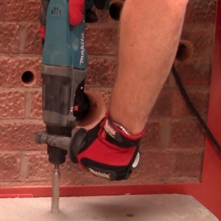 Електронен перфоратор / MAKITA HR2470 / 780W 2