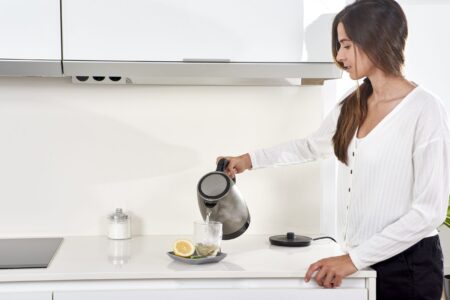 Кана за топла вода / Black+Decker BXKE2201E / 6