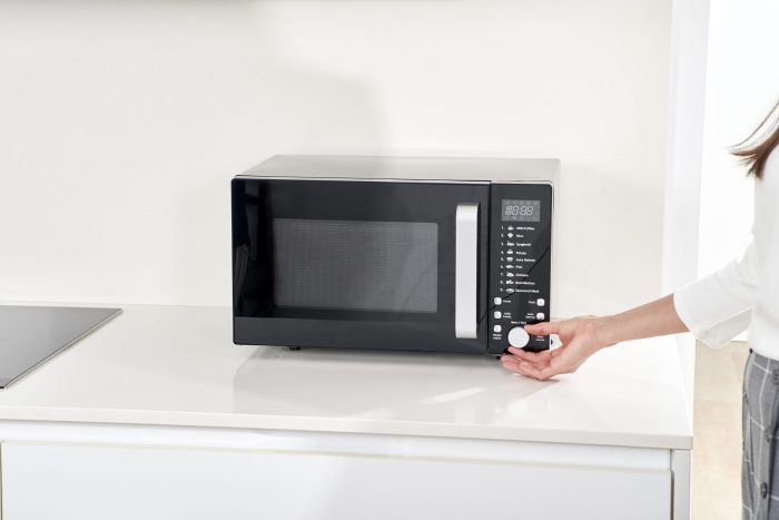 Микровълнова печка / Black+Decker BXMZ900E / 5
