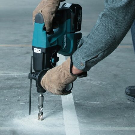 Акумулаторен Перфоратор 18 V 24 мм / Makita DHR243Z / 2