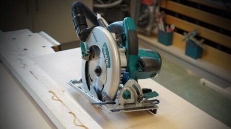 Ръчен циркуляр 1800 W 210 мм / MAKITA 5008MG / 4