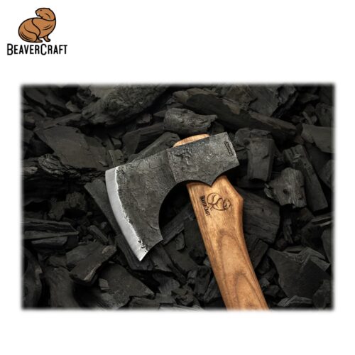 Брадва с дървена дръжка / BeaverCraft AX4 / 4